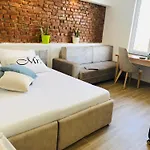 Sela Rent- & Optional Car Hire * Τίρανα