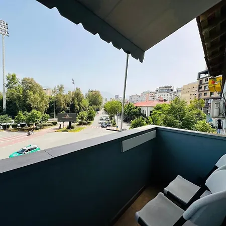 Inn Sela Apartments- *
