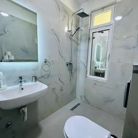 Sela Rent- & Optional Car Hire بيت ريفي تيرانا