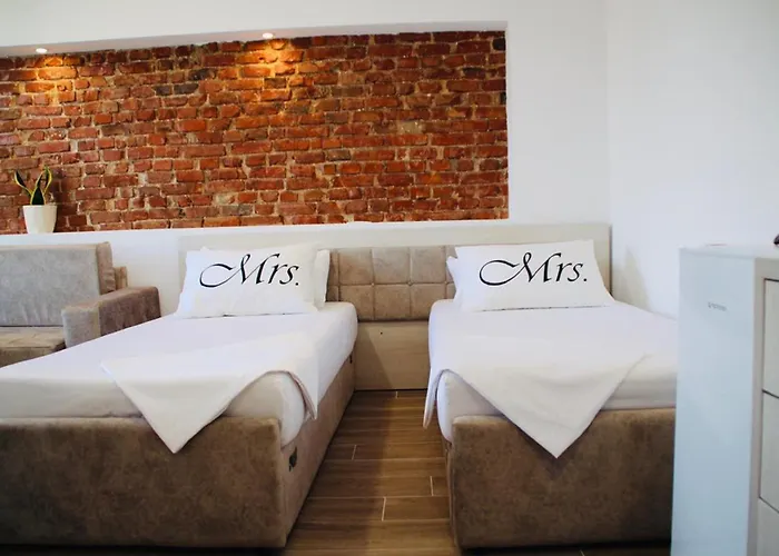 Sela Rent- & Optional Car Hire Mini-hôtel Tirana